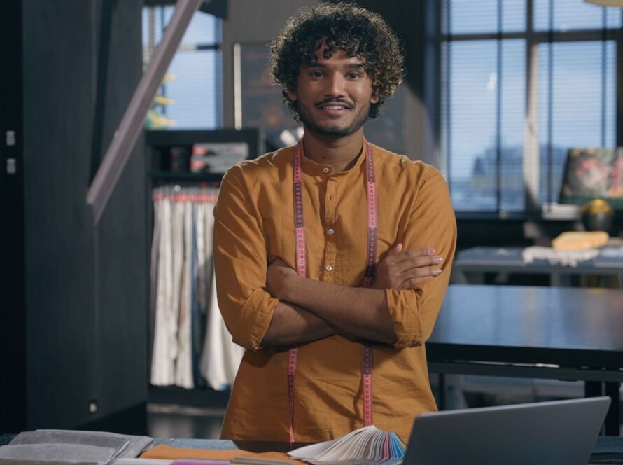 From Freelancers to Founders: How VAHub.ai Empowers You with Custom AI Assistants
